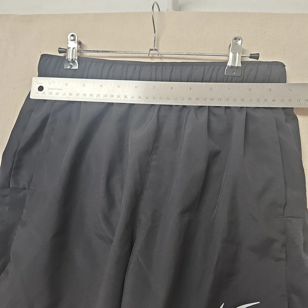 Nike Dri-Fit Challenger Brief Lined Running Shorts Men's Small DV9363-010 Black